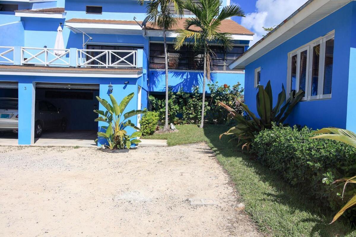 Tangerine Sunsets Jumbay Haven 3 Holiday home Nassau